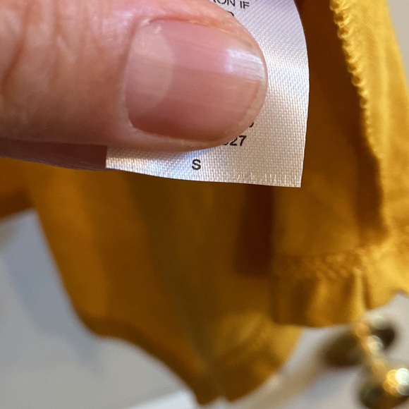 🆕 Sexy mustard colour top in size S - Picture 3 of 5
